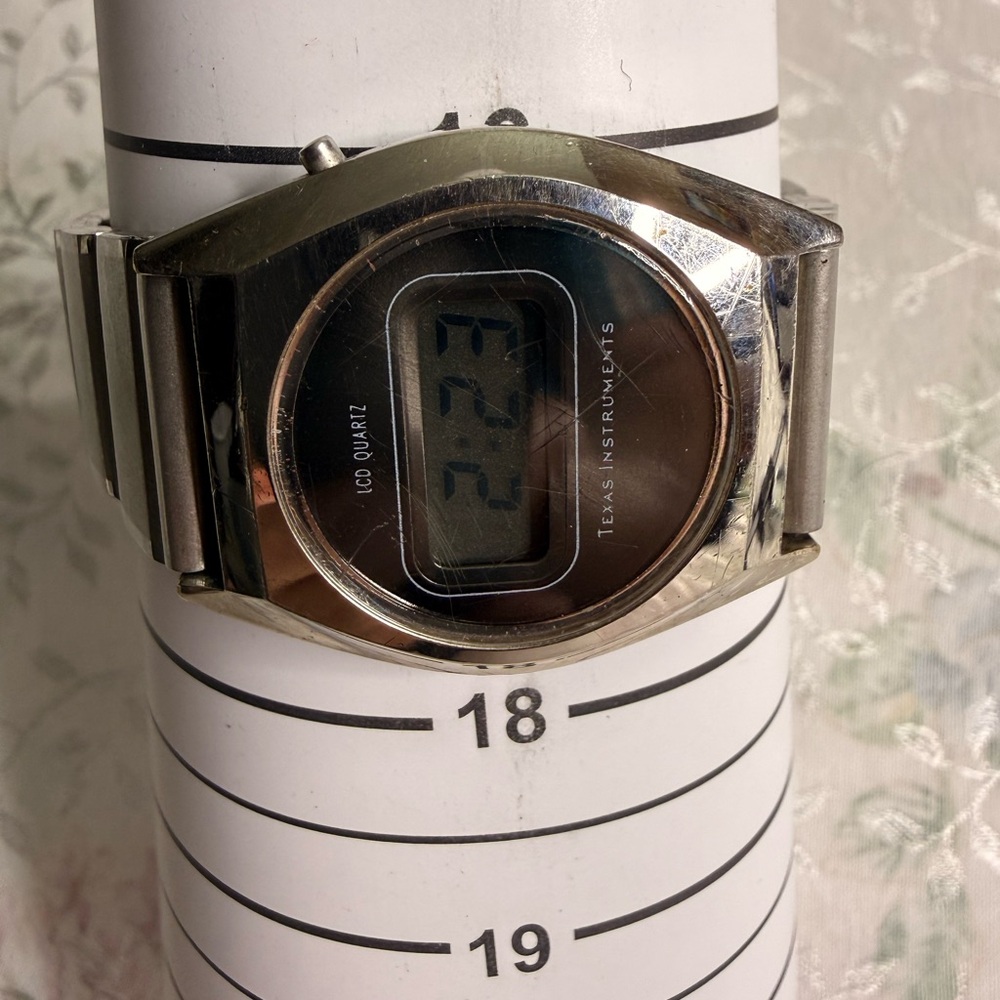 Texas Instruments Silver LCD Smartwatch - Picture 2 of 7